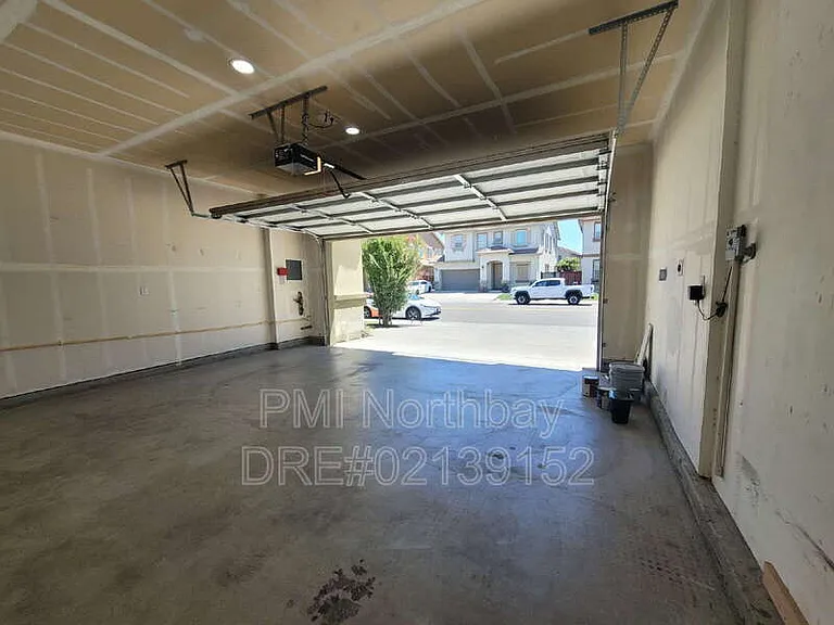 308 Aster St — Photo 28