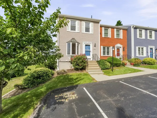 601 Mallard Way, Peekskill, NY 10566
