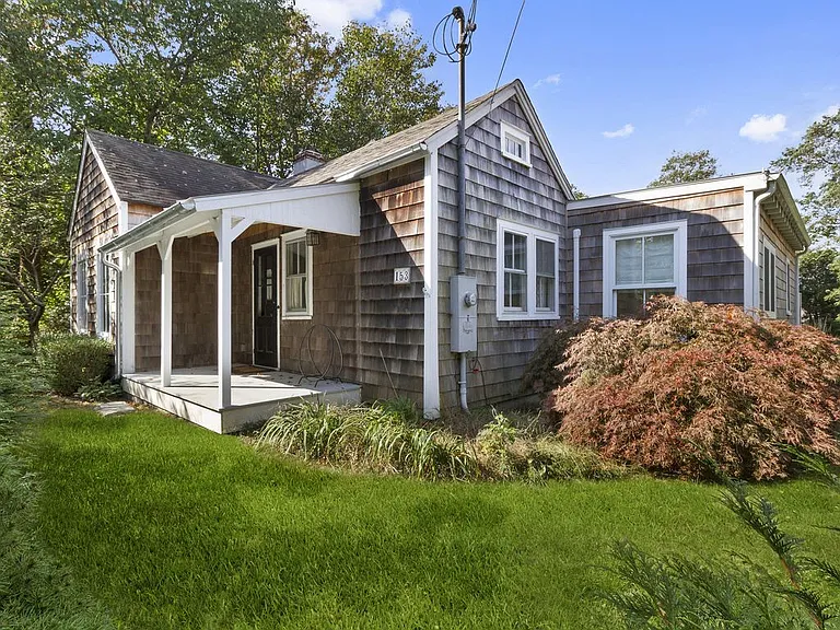 153 Accabonac Rd — Photo 9