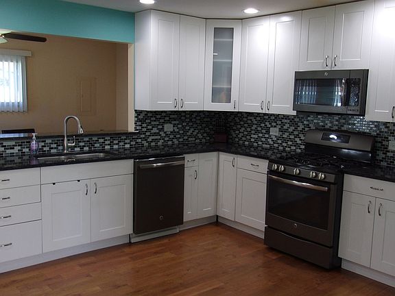 5th image of 726 Newland Ave