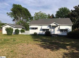 735 Gum Springs Rd, Taylors, SC 29687