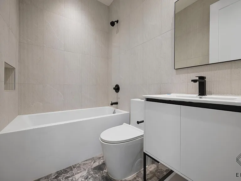 1080 Rogers Ave #4G — Photo 11