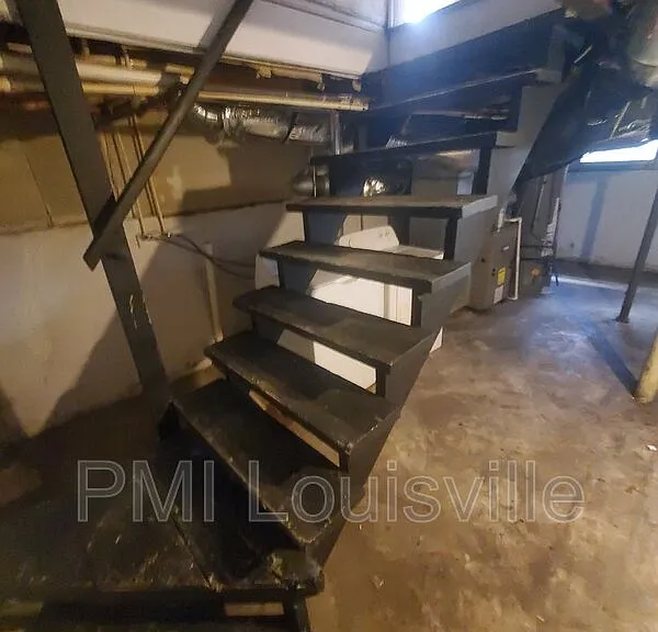 1522 Clara Ave — Photo 7