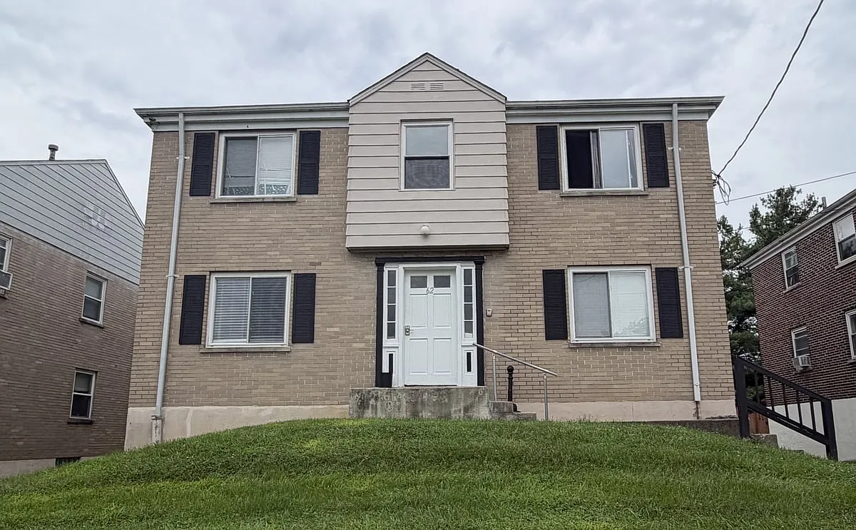 62 Gorman Lane Apt B — Photo 1