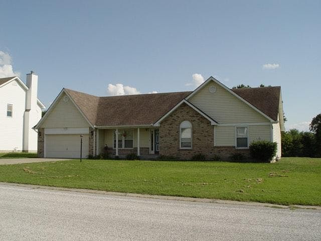 1st image of 817 Cottonwood Ln