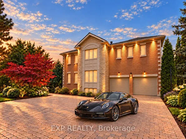 2 Shallmar Gdns, Richmond Hill, ON L4B 3G4