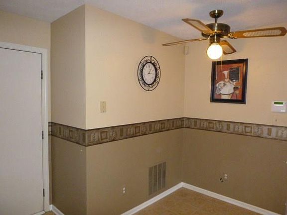 4th image of 9268 Sea Pine Ln