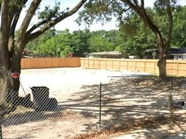 43 N Wickerwood St, Houston, TX 77080