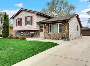 14608 Kolin Ave, Midlothian, IL 60445