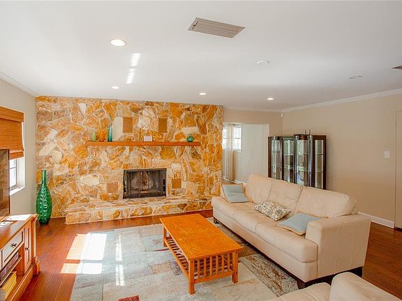 3rd image of 5112 W Evelyn Dr
