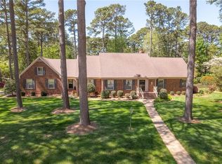 1502 S Sea Breeze Trl, Virginia Beach, VA 23452