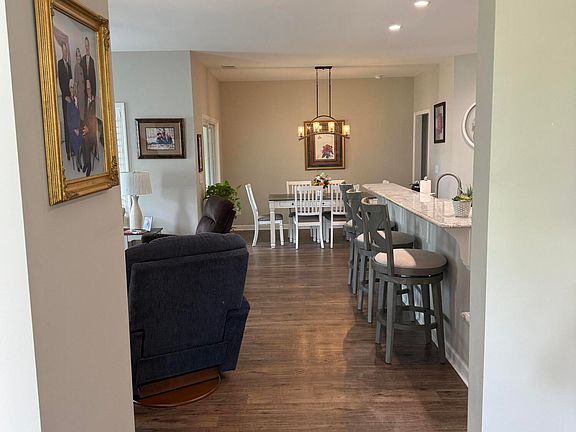 3rd image of 106 Muirfield Place