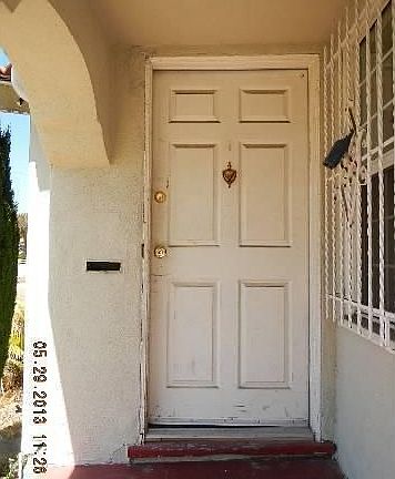 5th image of 2717 W 79th St
