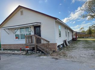 6425 Bayway Dr, Baytown, TX 77520