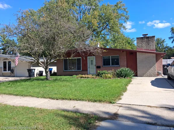 515 Forest St, Westland, MI 48186