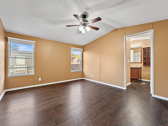 4th image of 20689 N Navasota Dr