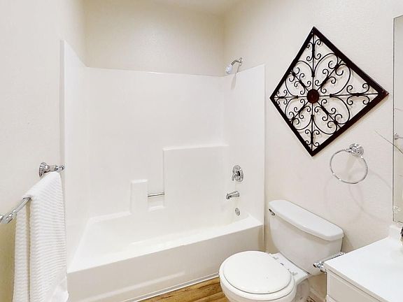 4th image of 4541 Texas St #1