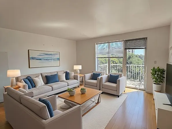 112-02 Northern Blvd #6C, Corona, NY 11368