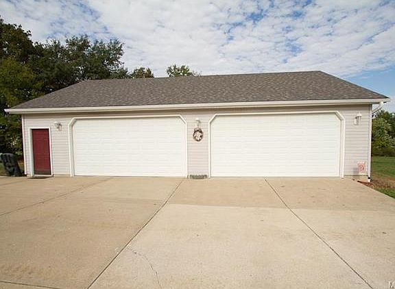 4th image of 111 Savannah Dr