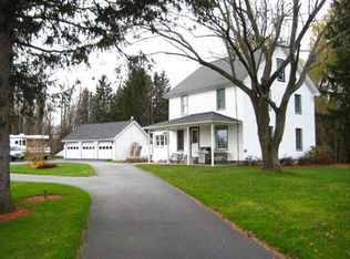 10152 Glenmark Rd, North Rose, NY 14516