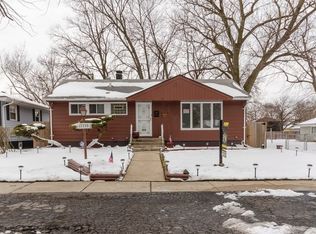 17338 Chicago Ave, Lansing, IL 60438