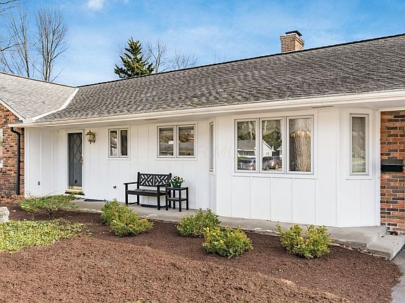 4th image of 1327 Friar Ln