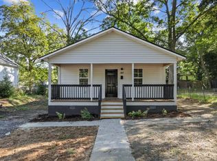 107 S 4th St, Sanford, NC 27330