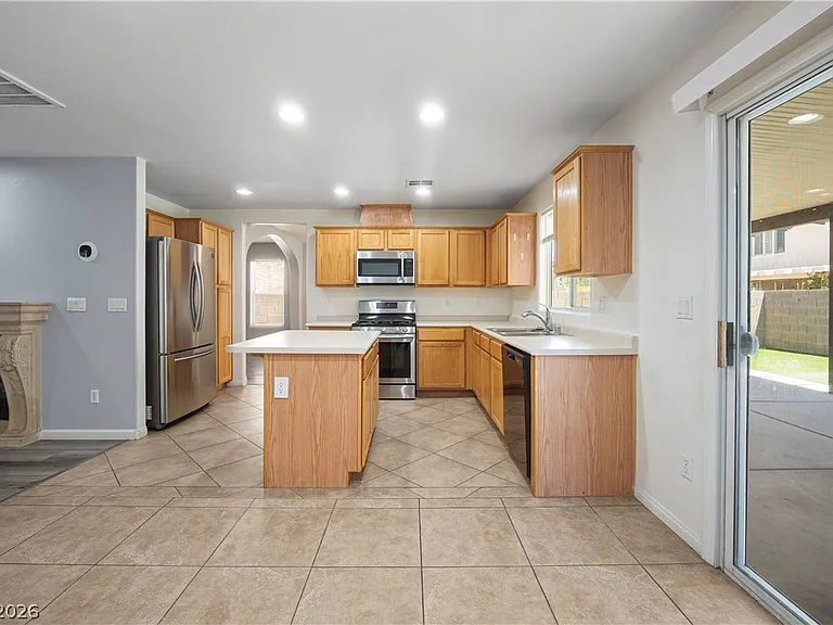 8907 W Torino Ave — Photo 23