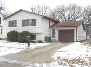 318 10 1/2 St N, Fairmount, ND 58075