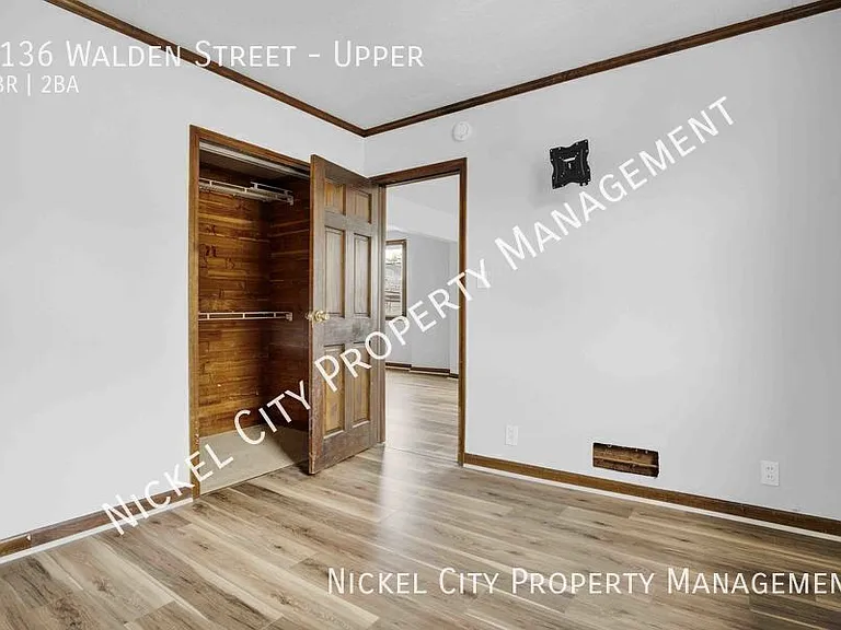 1136 Walden Ave #UPPER — Photo 4