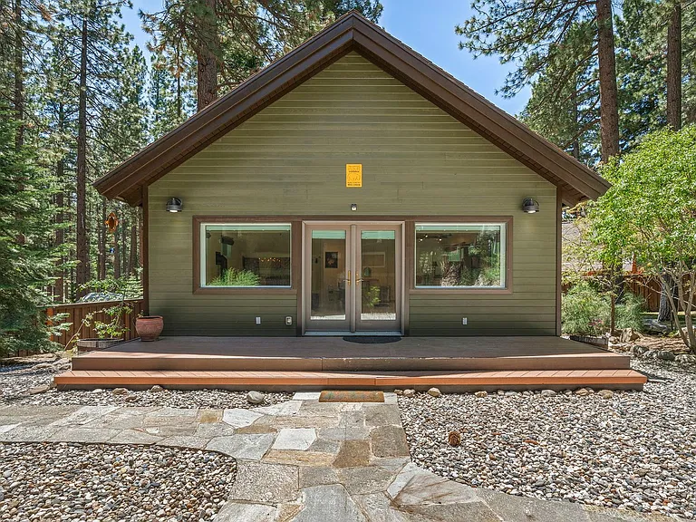 1091 Flume Rd — Photo 33