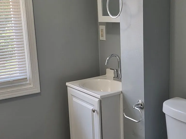 2507 NE Madison Ave — Photo 5