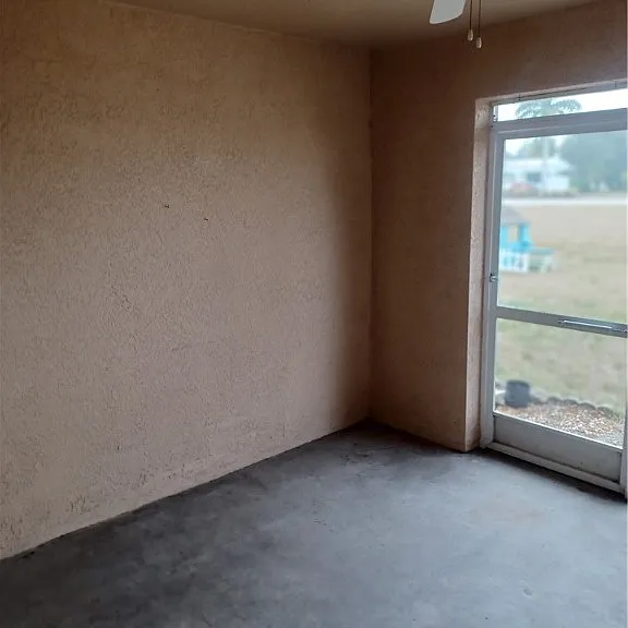 3020 SE Santa Barbara Pl — Photo 18