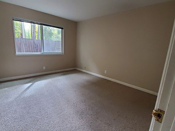 5th image of 1248 Cortez Dr #4
