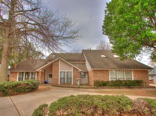 6021 Oak Tree Rd, Edmond, OK 73025