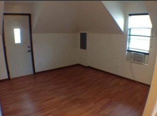 215 4th St NW, Minot, ND 58703