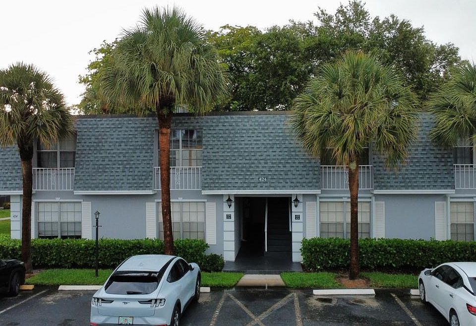 1st image of 424 NW 70th Avenue #123