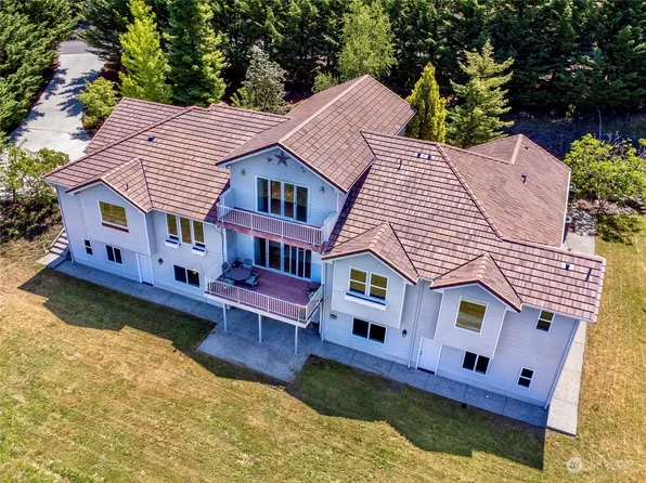 272 Ravens Ridge Road, Sequim, WA 98382