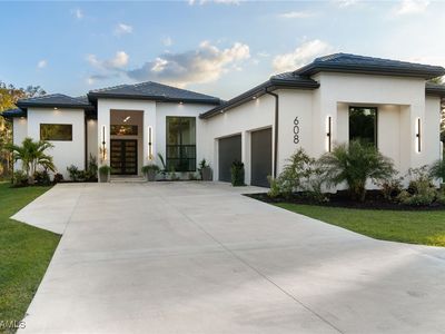 608 18th Ave NW, Naples, FL, 34120