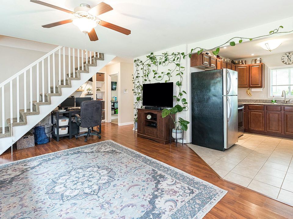 340 Appletree Dr, Levittown, PA 19055 Zillow