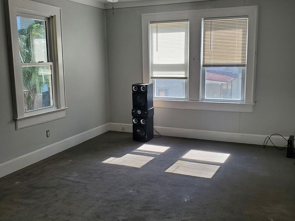 1st image of 320 N 14th St Floor 1