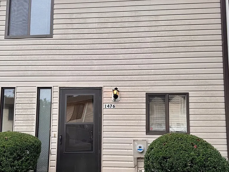 1476 Tenbury Dr — Photo 1