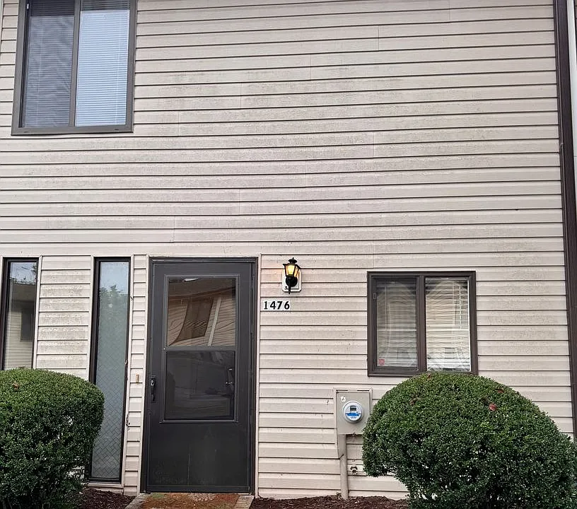 1476 Tenbury Dr