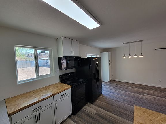 4th image of 111 W Buist Ave