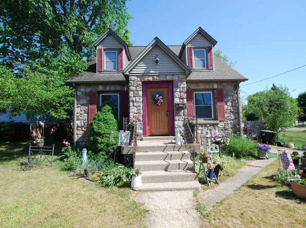 135 Carpenter St, West Branch, MI 48661