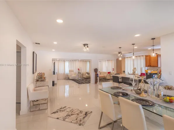 2841 NW 9th Ave, Fort Lauderdale, FL 33311