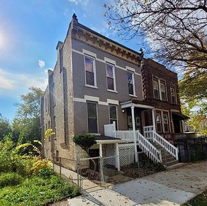 2937 W Jackson Blvd, Chicago, IL, 60612