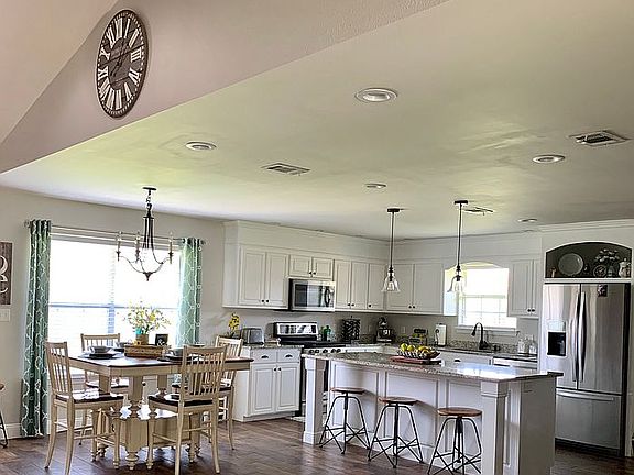2nd image of 5181 Zachary Blvd