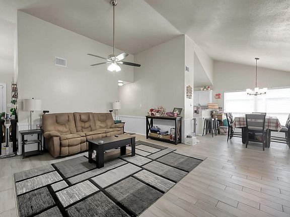 4th image of 29206 Stapleford St