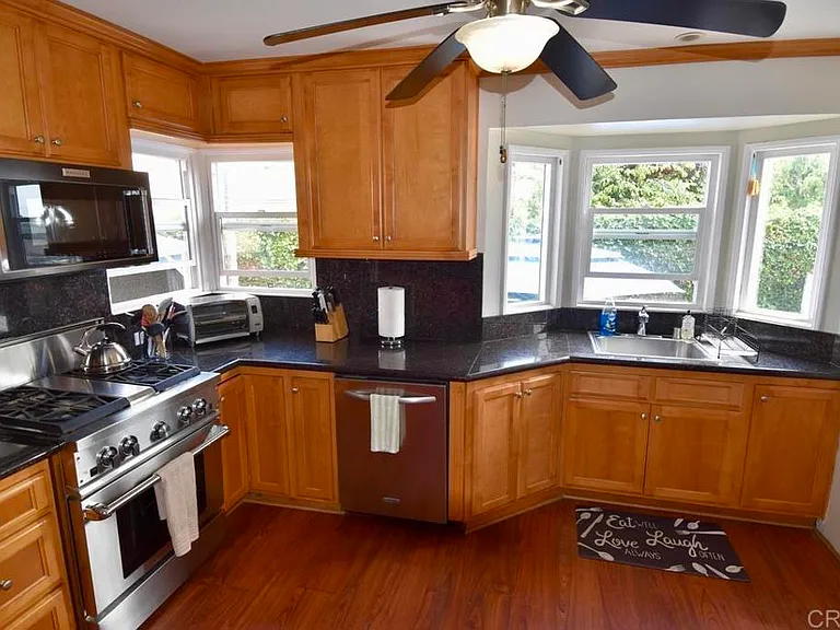 4065 Haines St — Photo 13